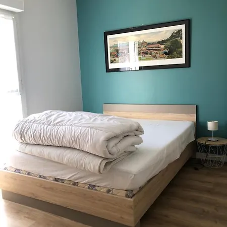 Maison 400 M De La בית נופש